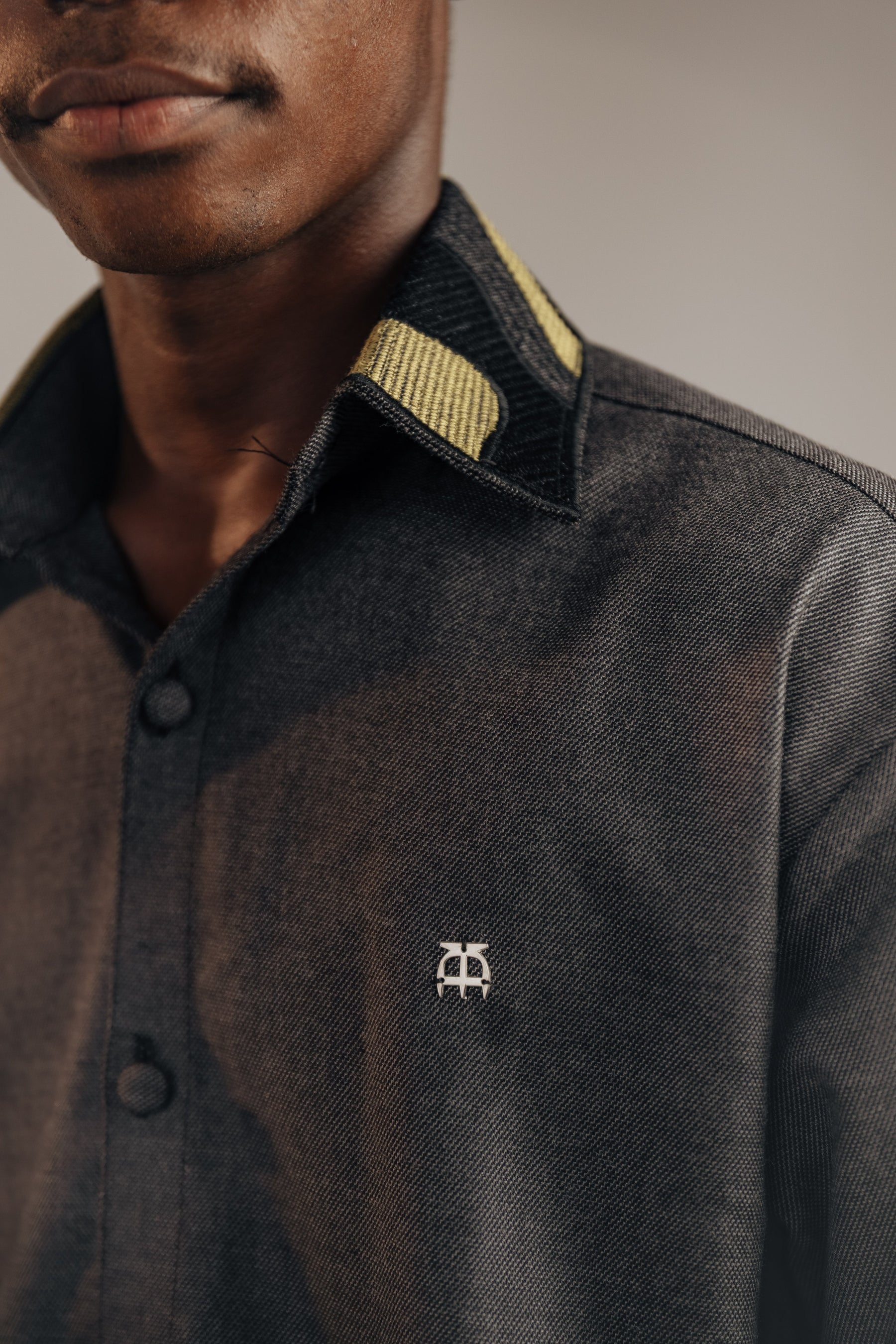 Slate Contrast Collar